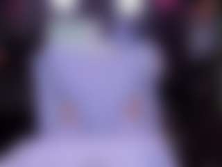 RaissaSky MILF webcam performer live streaming