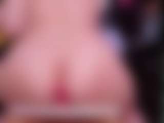 Live cam show with RaissaSky - Brown Eyes on Hubzter Live