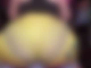 RaissaSky MILF webcam performer live streaming
