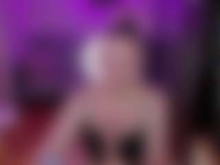 RaissaSky's Live Sex Cam Show