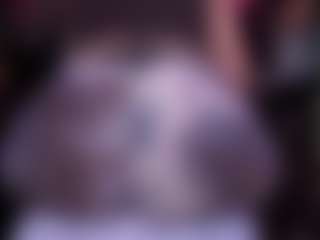 Live cam show with RaissaSky - Oil on Camsoda