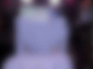 Live cam show with RaissaSky - Mature on madthumbs