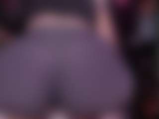 Live cam show with RaissaSky - Small Tits Mature on Camsoda