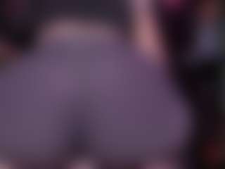 RaissaSky's Live Sex Cam Show