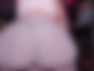 Live cam show with RaissaSky - Lovense on Camiplay Live