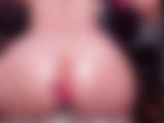 RaissaSky's Live Sex Cam Show