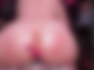 RaissaSky's Live Sex Cam Show