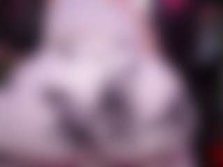 RaissaSky MILF webcam performer live streaming