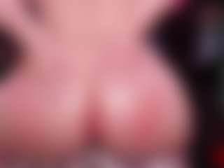 RaissaSky's Live Sex Cam Show