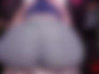 Live cam show with RaissaSky - Striptease on Camsoda