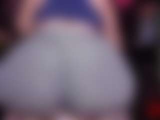 RaissaSky's Live Sex Cam Show