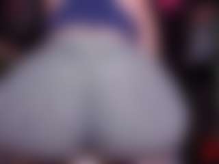Live cam show with RaissaSky - Brown Eyes Mature on xxxlivecams.org