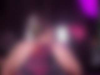 RaissaSky's Live Sex Cam Show