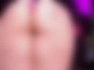 RaissaSky's Live Sex Cam Show