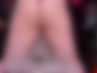 RaissaSky's Live Sex Cam Show