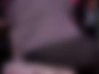 Live cam show with RaissaSky - Oil on Camsoda
