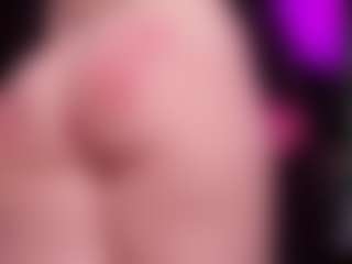 RaissaSky's Live Sex Cam Show