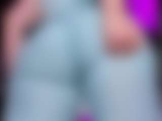 RaissaSky's Live Sex Cam Show