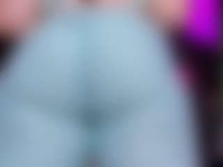 RaissaSky's Live Sex Cam Show