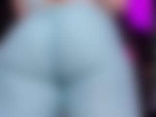RaissaSky's Live Sex Cam Show