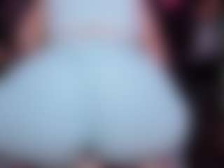 Live cam show with RaissaSky - Dildo Or Vibrator on Camsoda