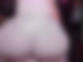 Live cam show with RaissaSky - Mature Toys on Camsoda