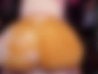 Live cam show with RaissaSky - Full Nudity on Porn Luv
