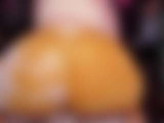 RaissaSky's Live Sex Cam Show