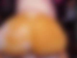 RaissaSky's Live Sex Cam Show
