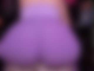Live cam show with RaissaSky - BBW Mature on Camsoda