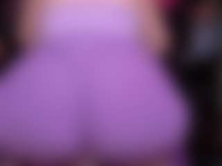 Live cam show with RaissaSky - Sexwebcam Mature on Camsoda
