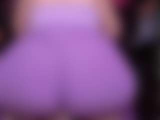 Live cam show with RaissaSky - Lovense MILF on mypornchat.com