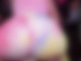 Live cam show with RaissaSky - BBW Mature on hotwifechat.live