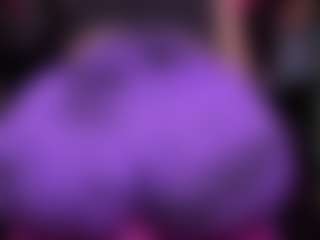 Pokaz na żywo z RaissaSky - Tease Mature na Camsoda