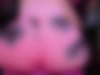 Live cam show with RaissaSky - Spank Mature on CamClone