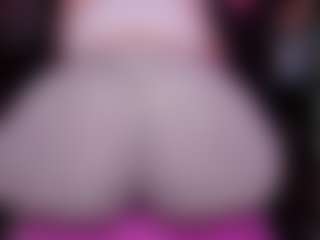 Live cam show with RaissaSky - Asshole Brown Hair on live.xheat.ai