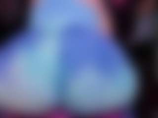 Live cam show with RaissaSky - Brown Hair on TeamSkeetLive