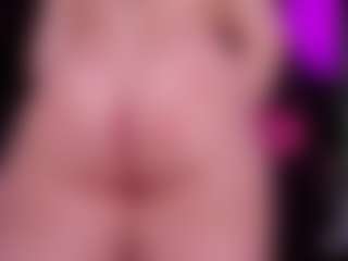 Live cam show with RaissaSky - Spank Brown Hair on Camsoda