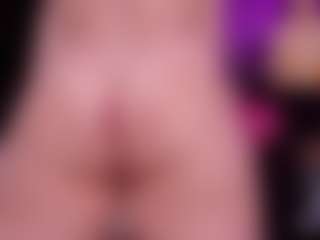 RaissaSky's Live Sex Cam Show