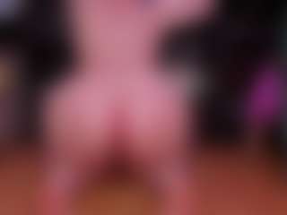 RaissaSky's Live Sex Cam Show