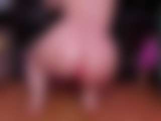 RaissaSky's Live Sex Cam Show
