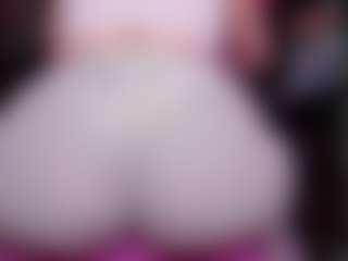 Live cam show with RaissaSky - Mature Toys on Camsoda