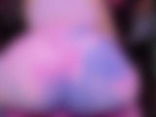 Live cam show with RaissaSky - BBW on Soda Cam