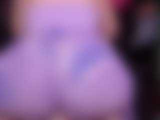 RaissaSky's Live Sex Cam Show