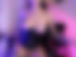 Live cam show with NanaLeon - Granny on mypornchat.com