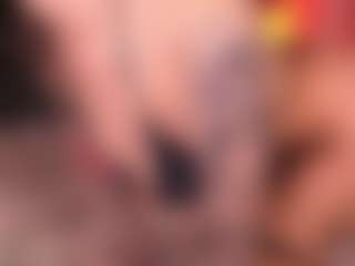 Live cam show with NanaLeon - Skinny Teen (18+) on Camming Site