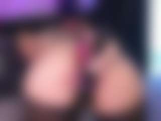 NanaLeon's Live Sex Cam Show
