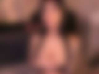 Live cam show with NanaLeon - Twerk on Dolls Live