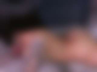 Live cam show with NanaLeon - Smoking on CamSextacy