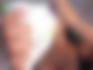 Live cam show with Tamara - Black on CamwithHer